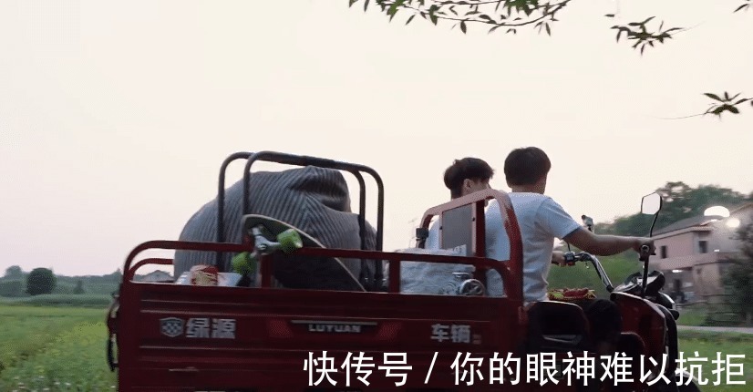 向往5|《向往5》仓库易主,遭张艺兴兄弟搬空,彭昱畅早就想这么干了