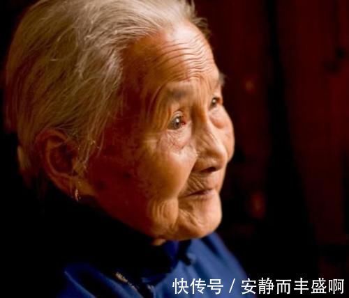 寿命长|寿命长的人，睡觉时往往会有3种“迹象”，若你也是，偷着乐吧！