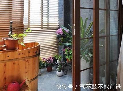 晾晒|越来越多人阳台不装推拉门了,聪明人都用这种门替代,好看又省地