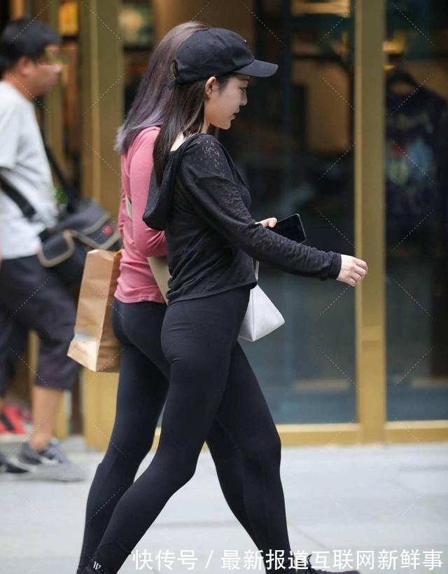 款型 休闲运动装简单舒适,穿着方便!