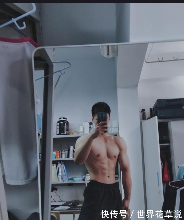 体育生|被这枚体育学院的肌肉型男圈粉了!
