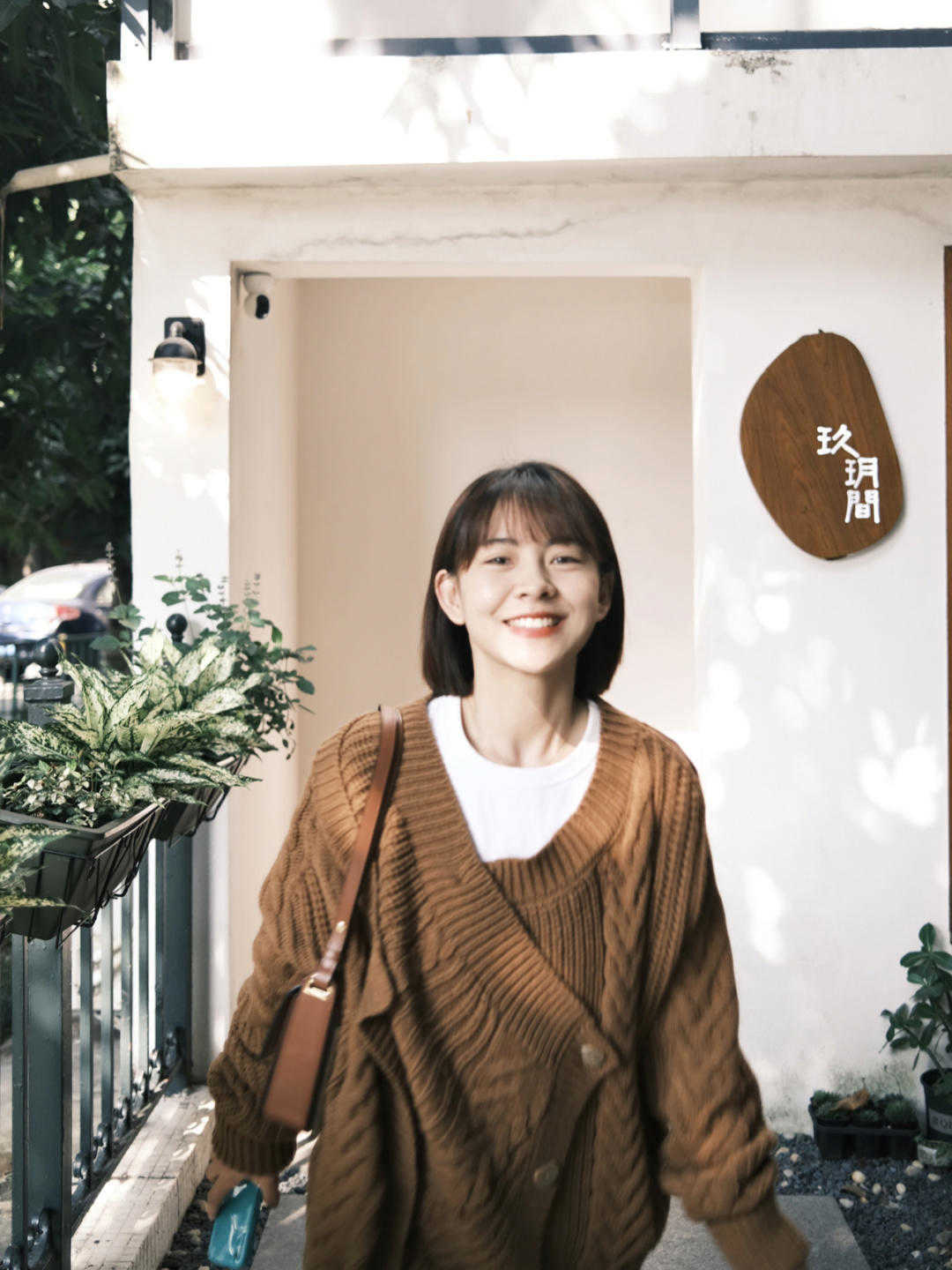 秋冬|复古又高级的咖色毛衣,穿搭变美有气质,让你与路人拉开距离