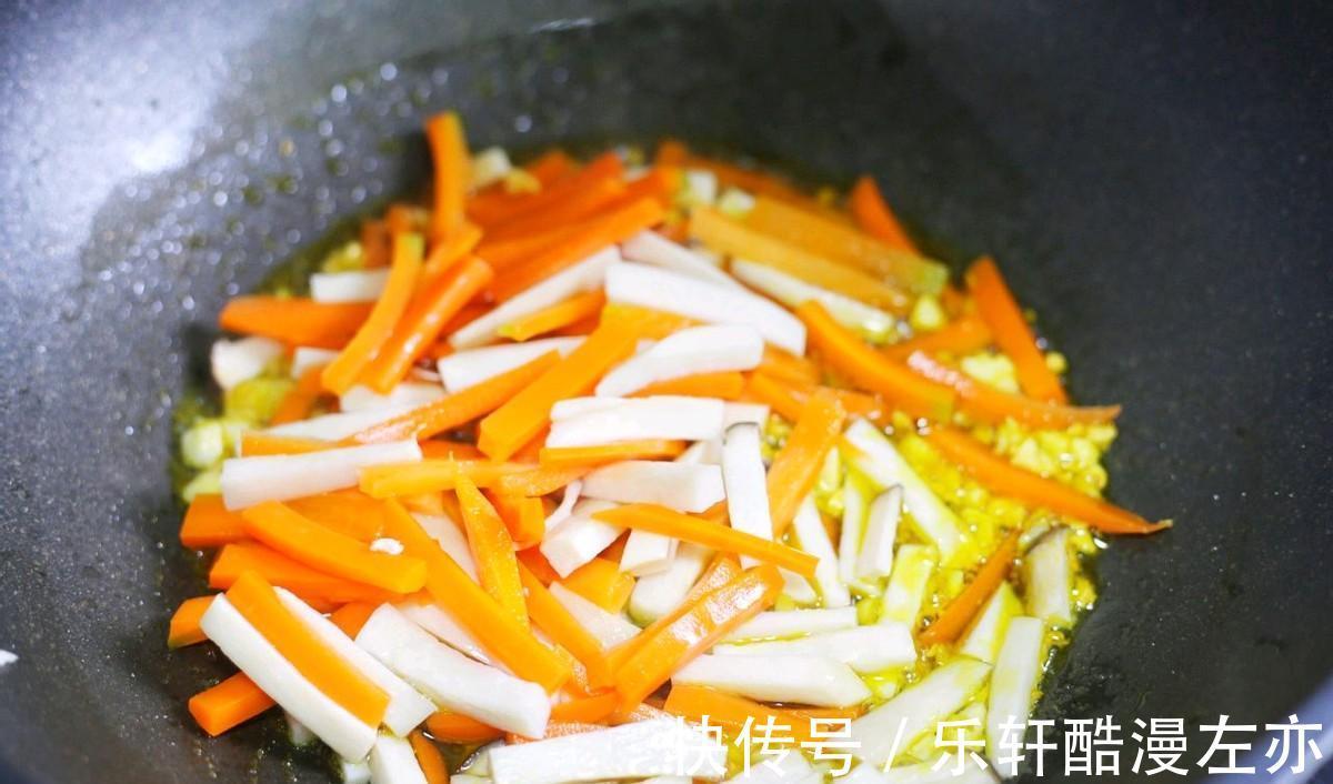 鲜美|3种素菜搭配在一起炒,鲜美又营养,味道清新爽口,给肉都不换