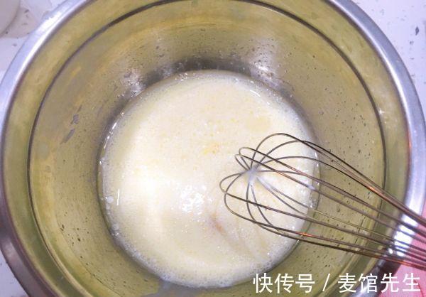 烤箱|网红糯米蛋糕,教你家庭版的做法,吃起来柔软香甜,馋哭孩子了!