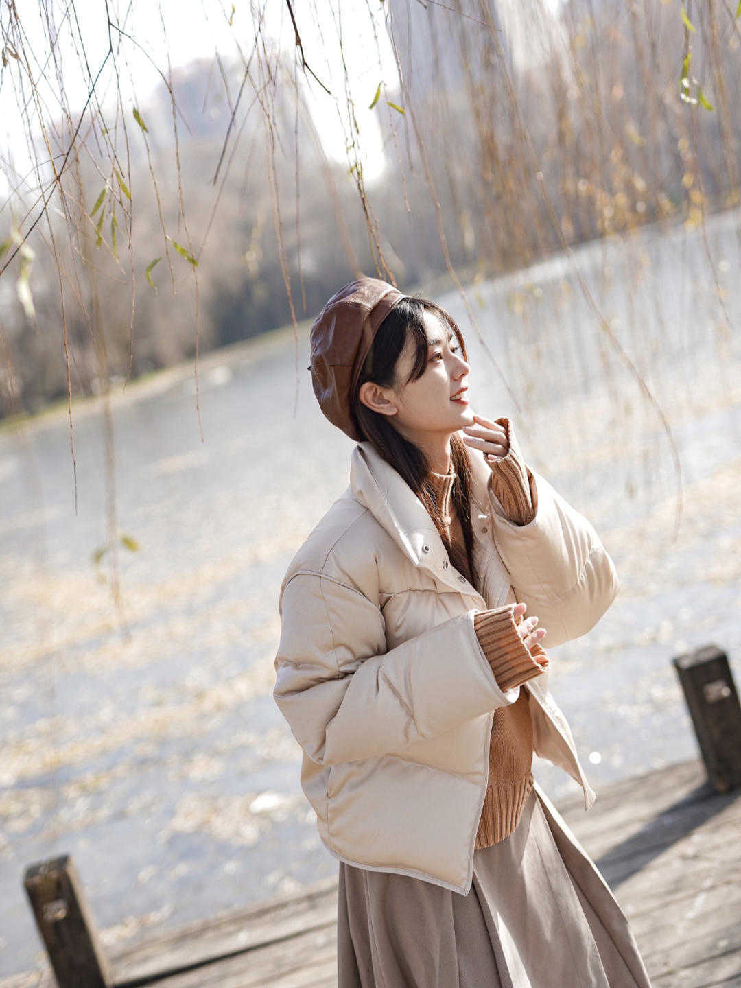 呆板|今年羽绒服流行选短不选长,穿着保暖时尚又显高,小个子也喜欢