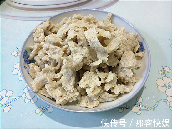 弹牙|不论男女,早上空腹吃点它,清肠排便瘦得快,口臭便秘都消失了!