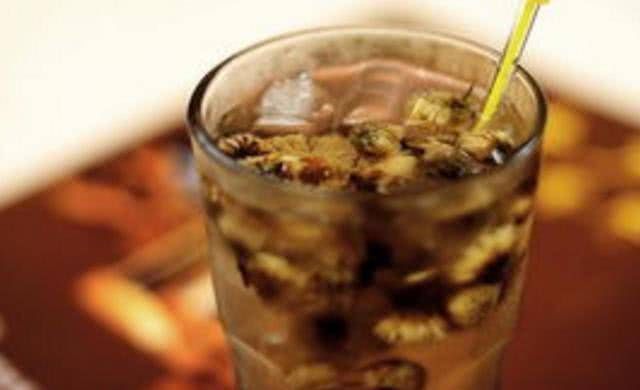 10岁男孩口吐白沫，不治身亡，医生惋惜：孩子这个地方真的不能打