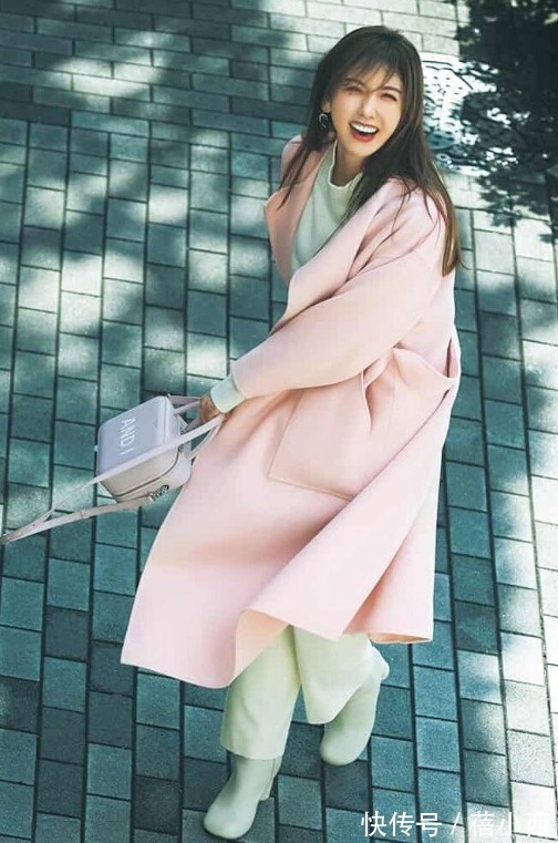 穿搭 经典的“大衣穿搭”,看日本博主搭配技巧就够了,穿起来又暖又美