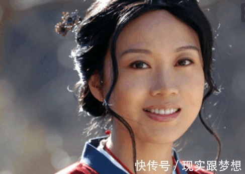 下联|上联 寡妇门前多是非, 不去为好, 才女对出的下联更绝妙！