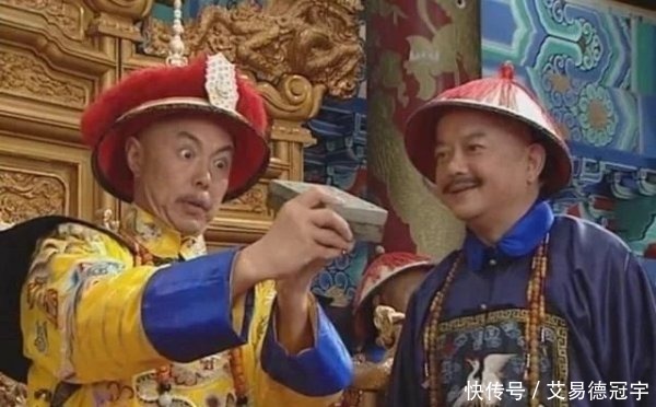 离去|乾隆出上联烟锁池塘柳,众考生无从应对,一考生扭头离去成状元