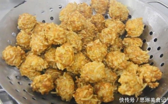 丸子|丸子这样做酥脆芳香,外焦里嫩口感劲道不会散,比溜丸子更胜一筹