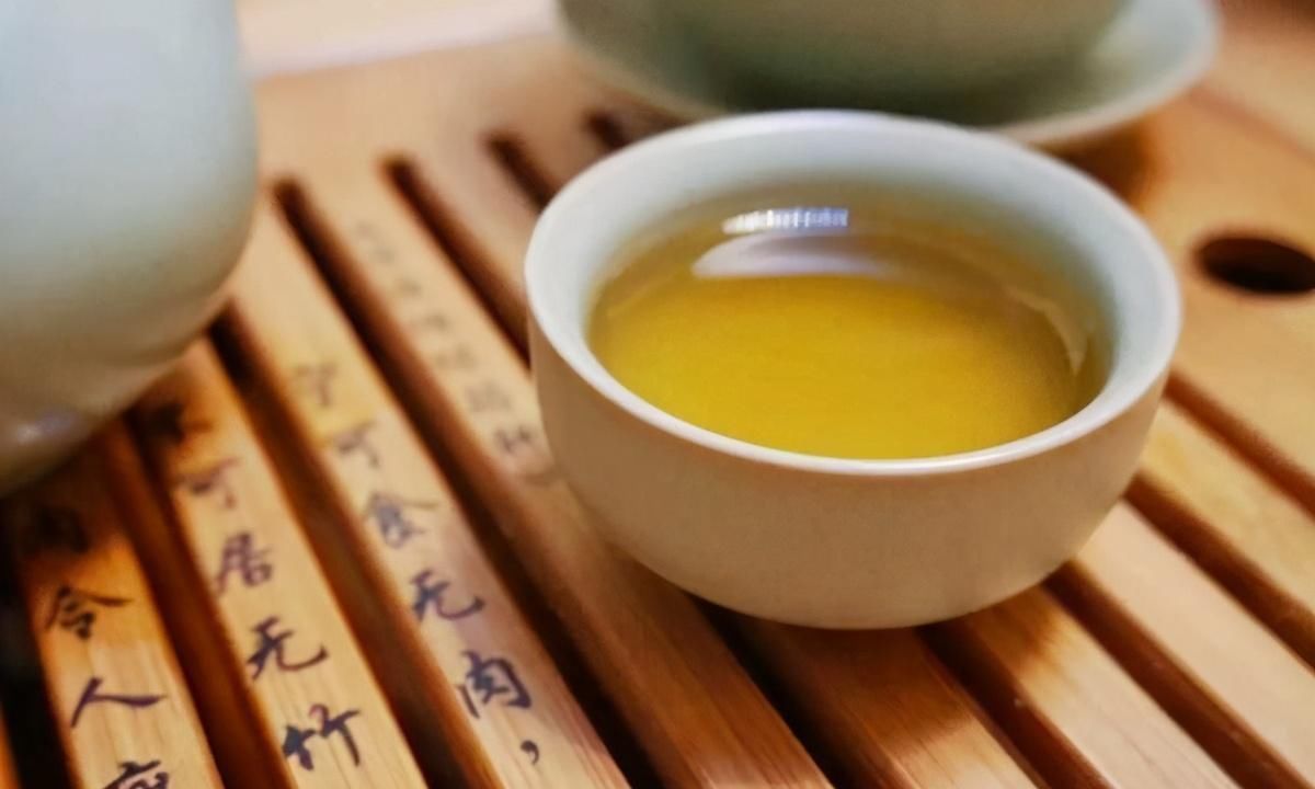 常年喝茶和只喝白开水，哪一种人身体更好？大