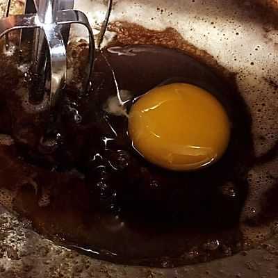 榛果巧克力熔岩软饼