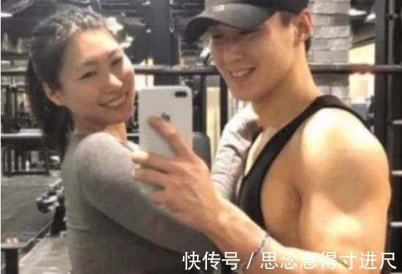 俯卧撑|40岁阿姨坚持健身多年，健身房里遇真爱，阅历也是一种美