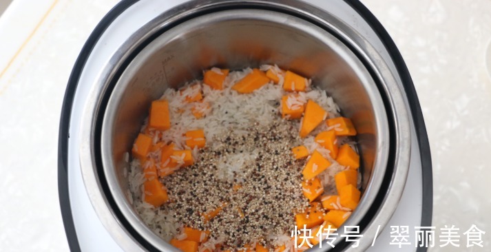 米饭|米饭这么蒸,又香又软,低糖又健康,1次吃2碗也不担心胖
