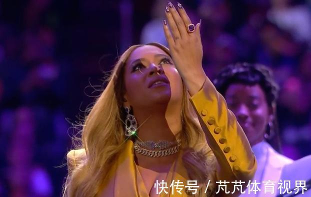 瓦妮莎|科比大女儿出道!身高超瓦妮莎一个头,五官和科比一个模子