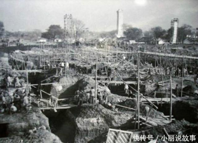 1958年修建人民大会堂,33位专家仅用5天就画出设计图