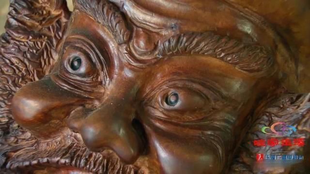 海底世界!百名劳动者畅谈百年丨尹长保巧手雕出大千世界