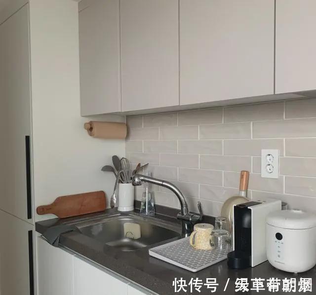 化妆台|90后小姐姐独居生活,一个人住26㎡小公寓,太解压了,买个照装