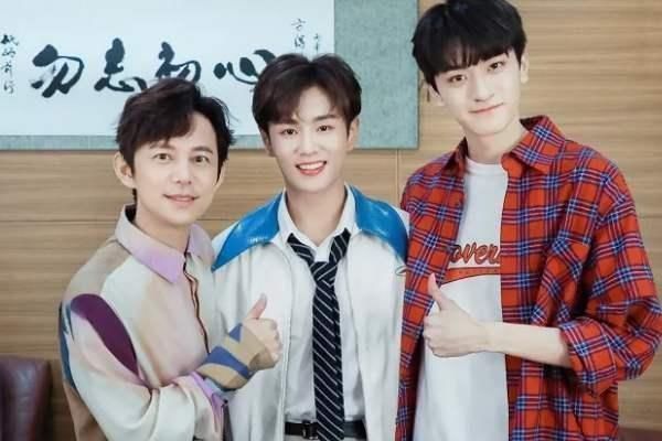 解散 组合才解散,李汶翰又要参加选秀,这次还能C位出道吗?