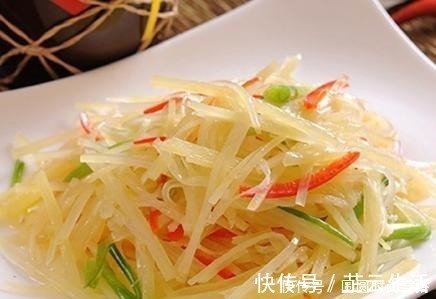 炒土豆丝时，放醋顺序是关键，很多人不懂，难怪炒出来不够香