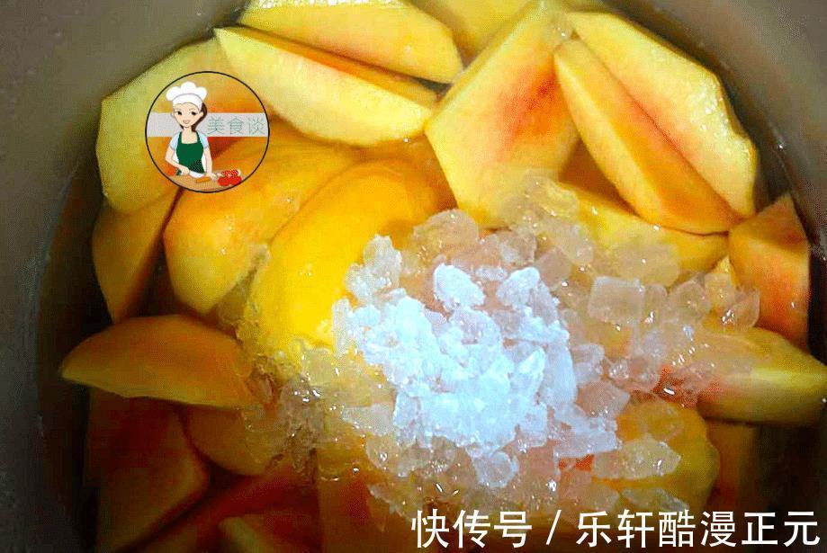 果核|秋天，遇上这碱性水果多买点，水分足营养高，去皮煮一煮，真解馋