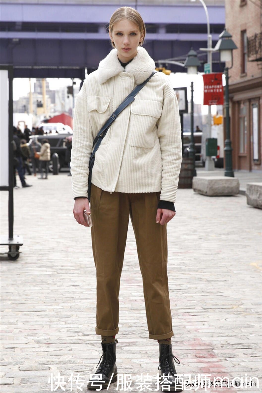 今冬的外套，请优先考虑“毛领款”，穿上让你又潮又美