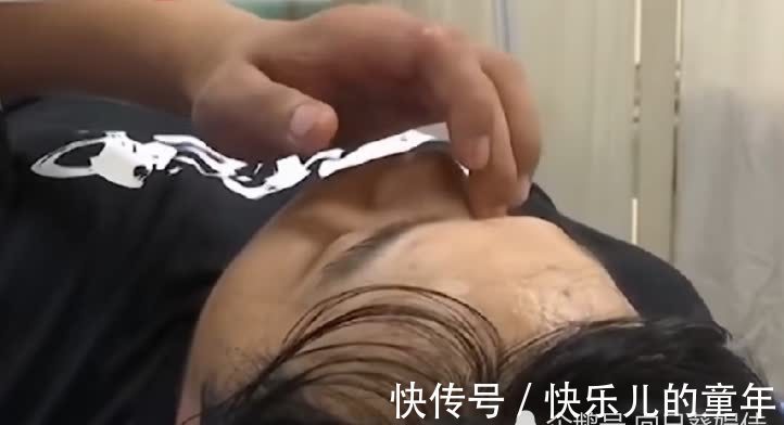 小伙|小伙吹一夜空调面瘫,你们喜欢吹空调吗?