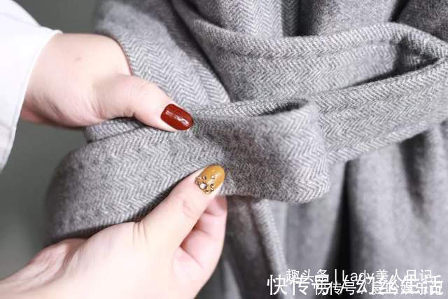 风衣后面的腰带怎么系有6种系法,可能你一种都还不会!