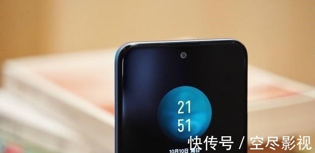 魅族|魅族18X上手体验:纯白面板+直角边框,高颜值的骁龙870旗舰?