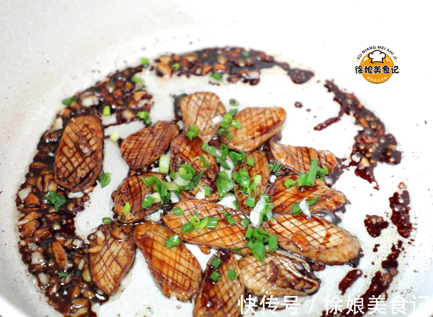 好吃|杏鲍菇，千万不要直接炒，这样做实在太好吃了，开胃解馋上桌光盘