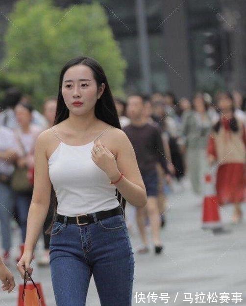 优雅 明亮耀眼的瑜伽裤穿出优雅高级感,有型有款的身姿,高贵冷艳!