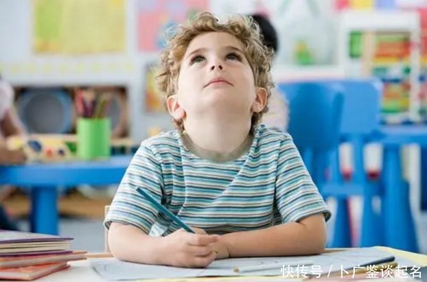 忘怀|2021易经生辰八字起名字:隐藏在诗词中,让人无法忘怀的经典名字