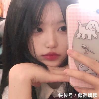 女孩子|天生“娃娃脸”的女孩子,脸上才会有“3点特征”,学生党快来自测