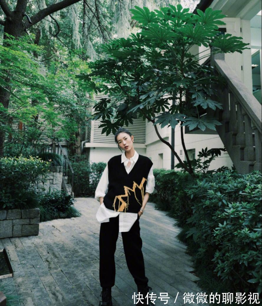 系法 穿衬衫别再配牛仔裤了！它的“高阶穿法”都在这，学会秒变时髦精