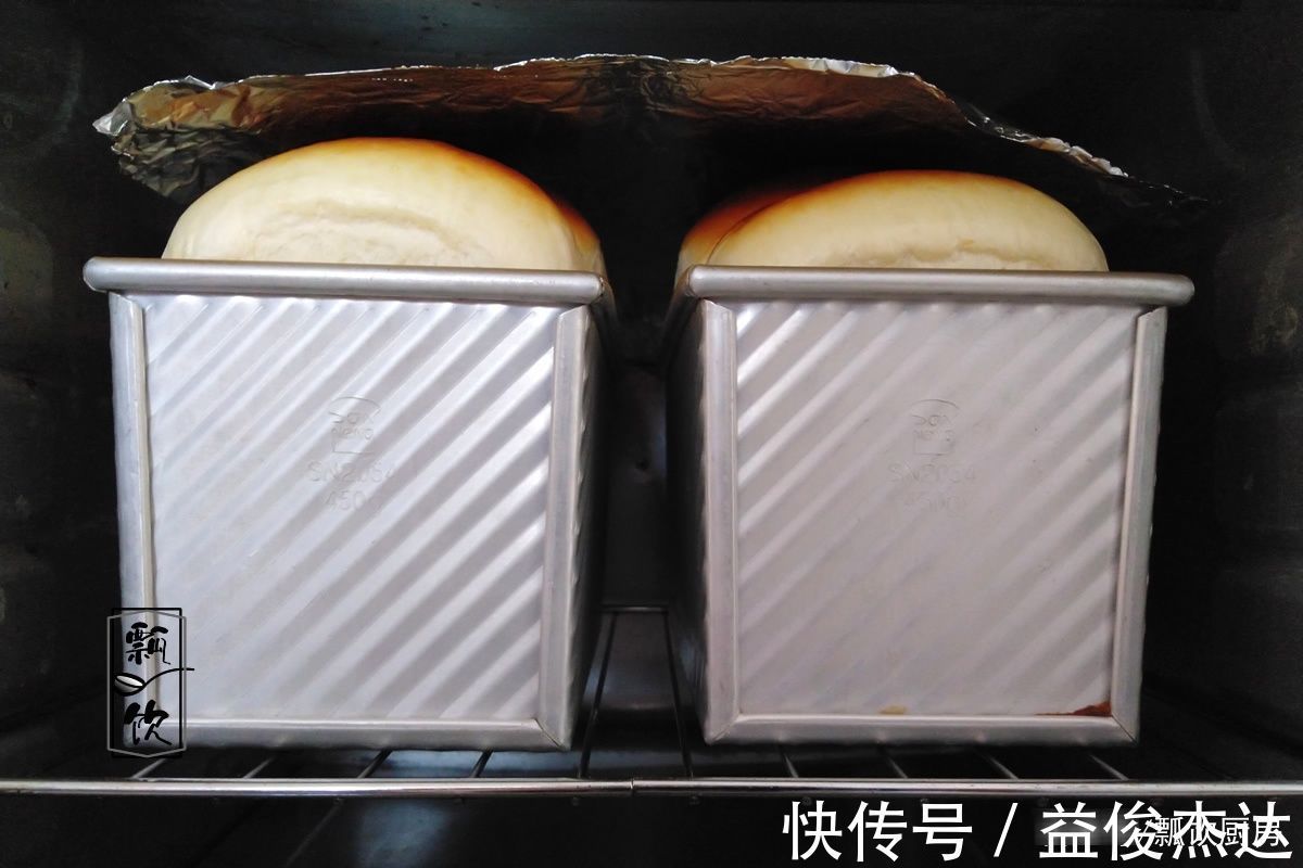 面包做不好,不是手艺不行,首先是面粉没用对,跟我做,面包拉丝