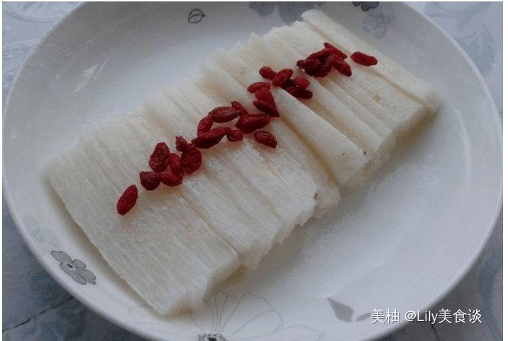 冬天就要吃这个菜肴，当宵夜、零食或者早餐都不错，关键家人爱吃