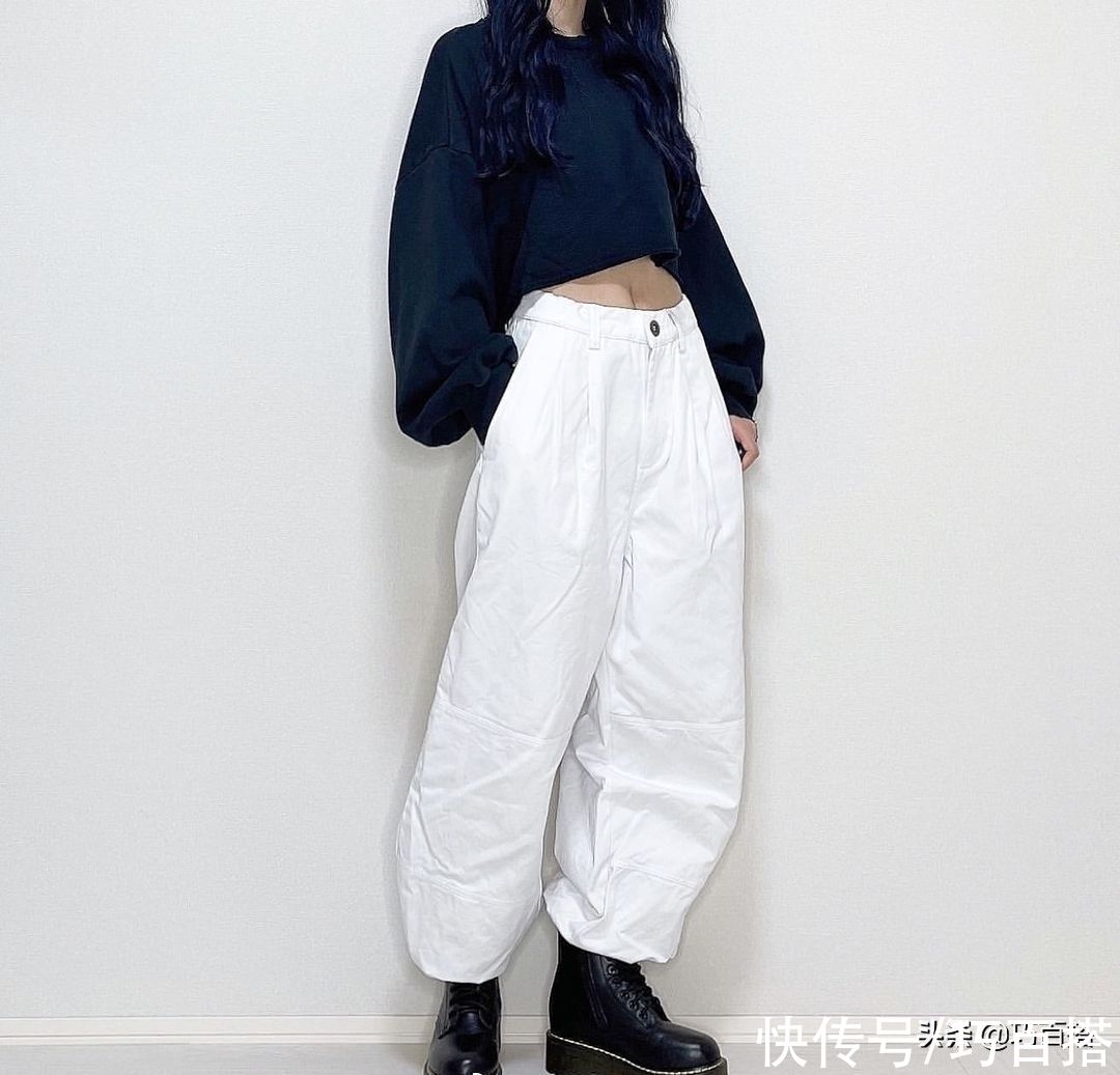 身形|趁树叶还没变黄，再来一波以黑白为主题的穿搭吧！保证让你很满意