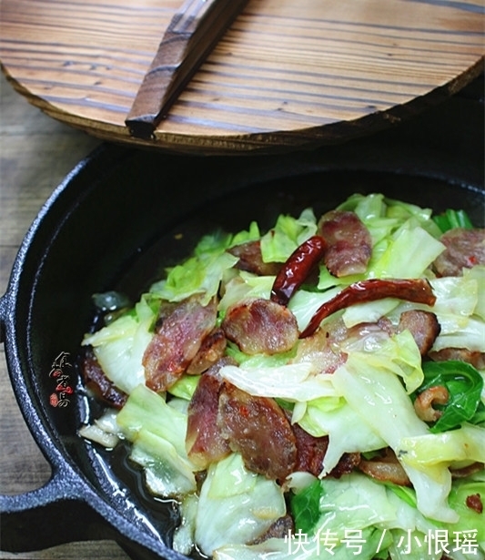 春季多吃此菜，提高免疫力，防便秘更苗条，大厨说：手撕才正确