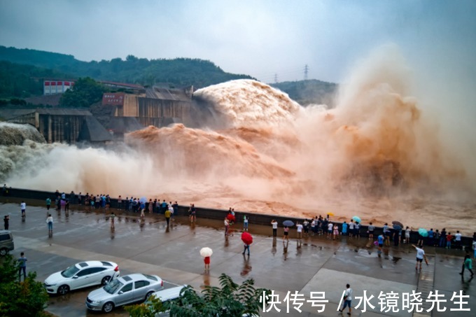 枢纽|中国又一超级工程，黄河水变成3条巨龙，西方游客点名要去