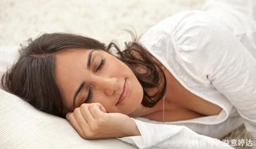 生物钟|不管失眠多久,医生:坚持做1件事,白天不犯困,晚上倒头就睡
