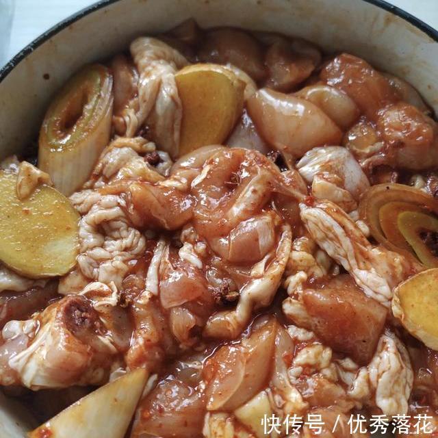 下饭|不知道吃什么试试这道辣子鸡,香辣酥脆,好吃又下饭,做法简单