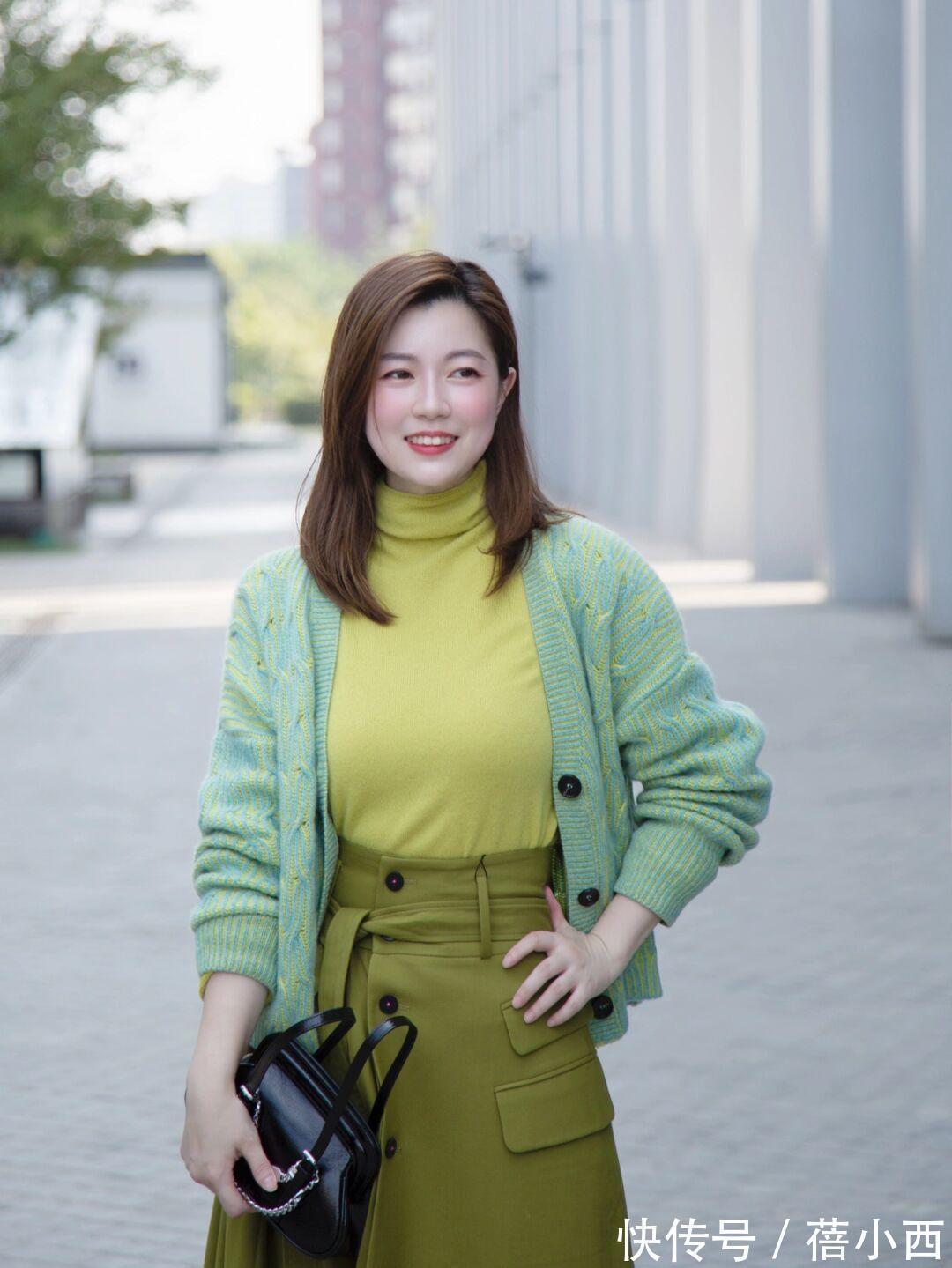 开衫 春天穿衣无需复杂,用“针织开衫”打造潮流感,出街绝对赚足眼球
