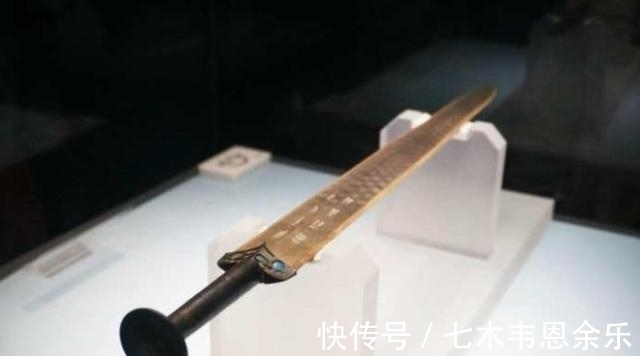 铜铳@考古出土发现最逆天的的四大武器, 这一件科学都无法解释!