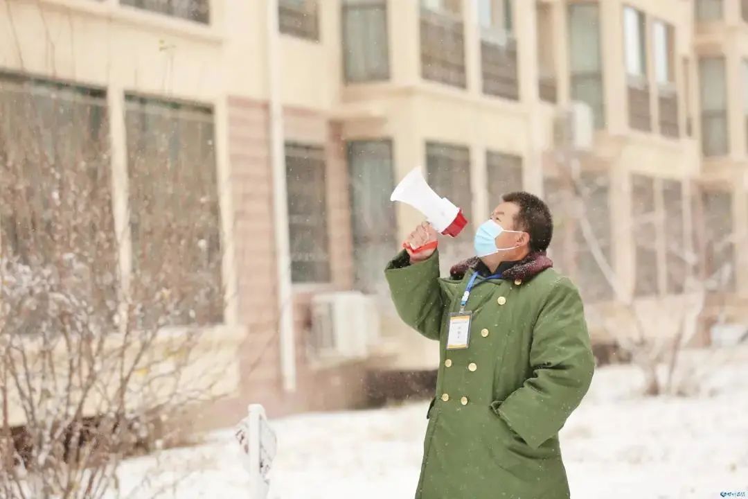 风雪|【疫情防控 张掖在行动】点赞！风雪中的坚守