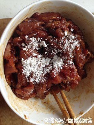 好吃|炒瘦肉时,记住4个小技巧,不管炒啥肉都好吃,嫩滑美味
