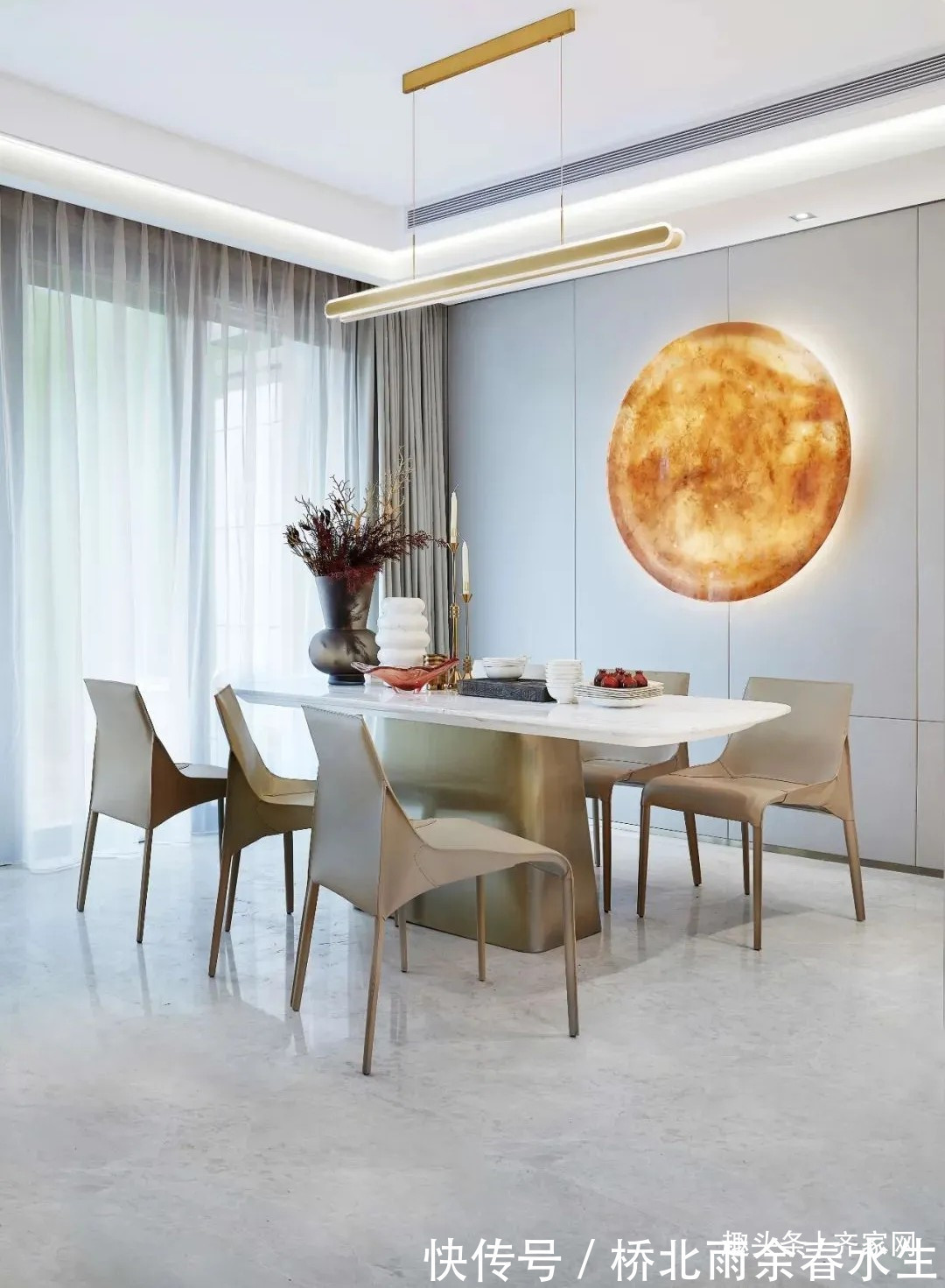 壁挂|新中式风别墅设计,山水背景墙到餐厅的壁挂艺术品,浓郁东方魅力