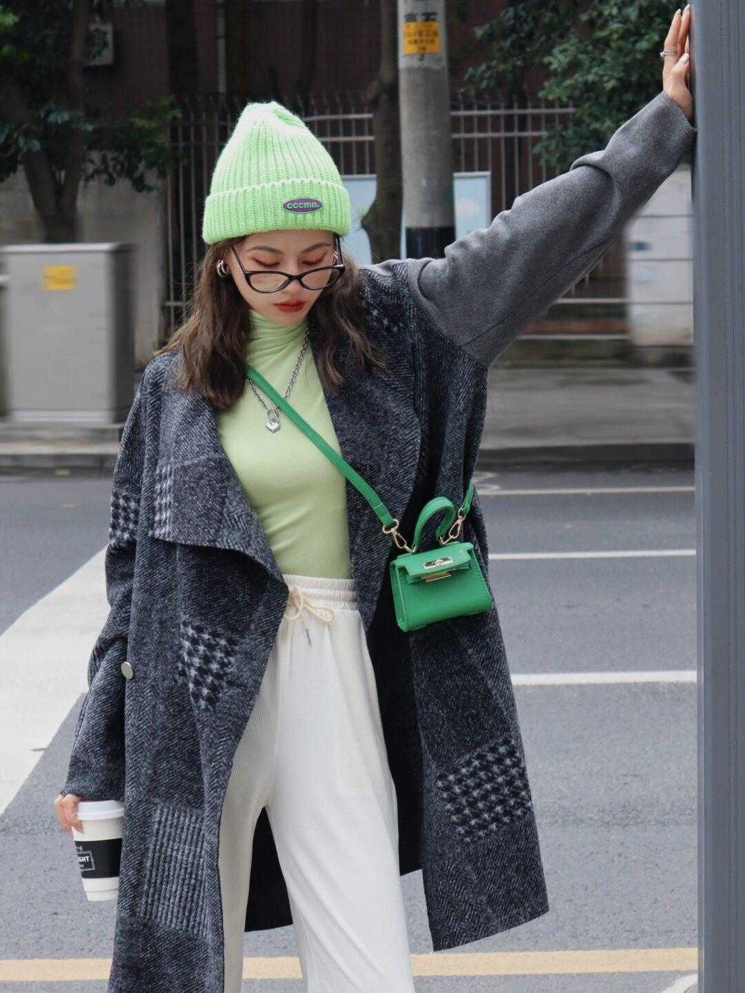 保暖 别穿烂大街的纯色大衣了,试试撞色大衣,保暖舒适又高级