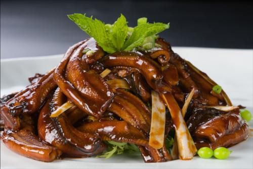 谨记|黄鳝好吃腥味重，大厨分享技巧，谨记2个步骤，又香又嫩无腥味