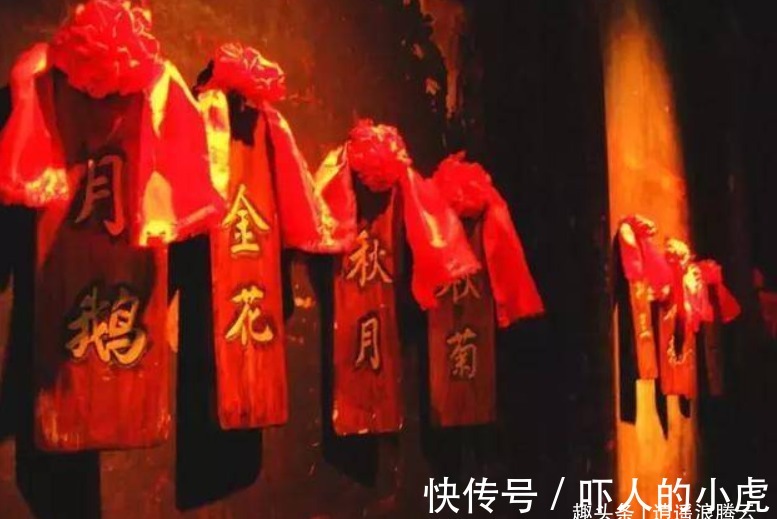 小厮@清朝奇案:商人贪恋青楼,小厮趁虚而入,终致家破人亡,结局太惨